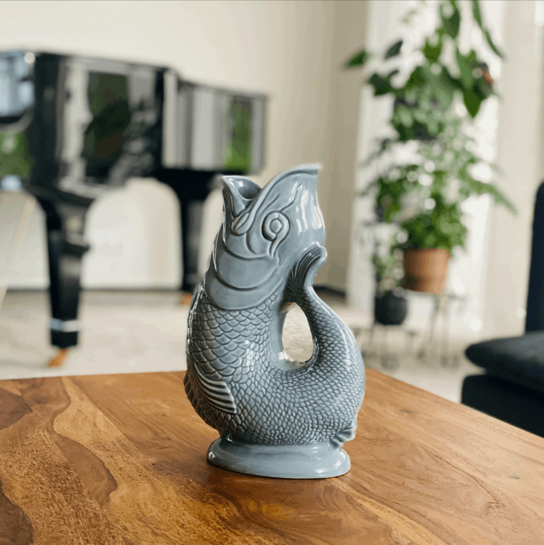 Découvrez des idées déco pour offrir une carafe originale en cadeau.