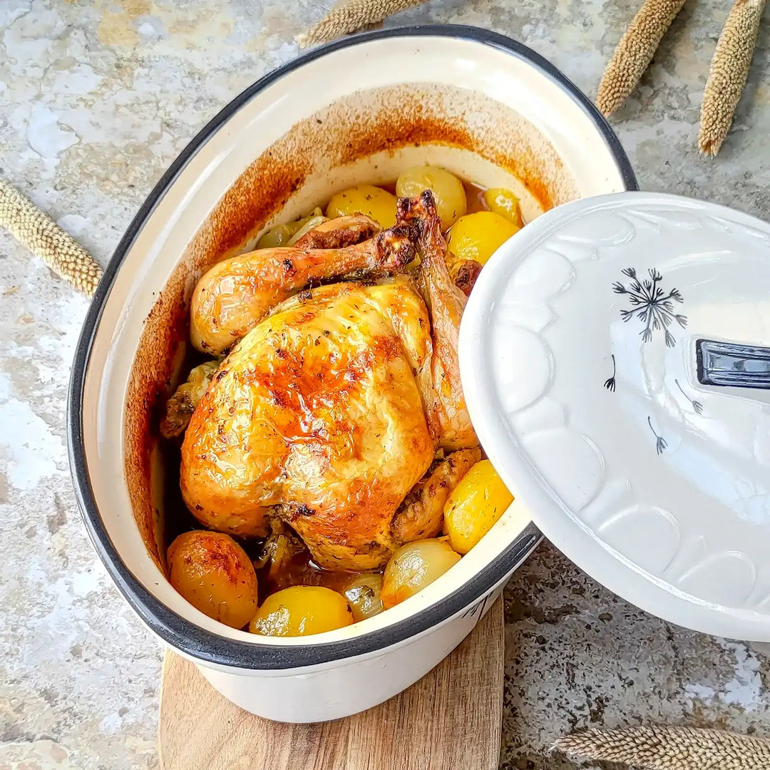 Où trouvez une terrine en terre cuite traditionnelle pour une cuisson parfaite ?