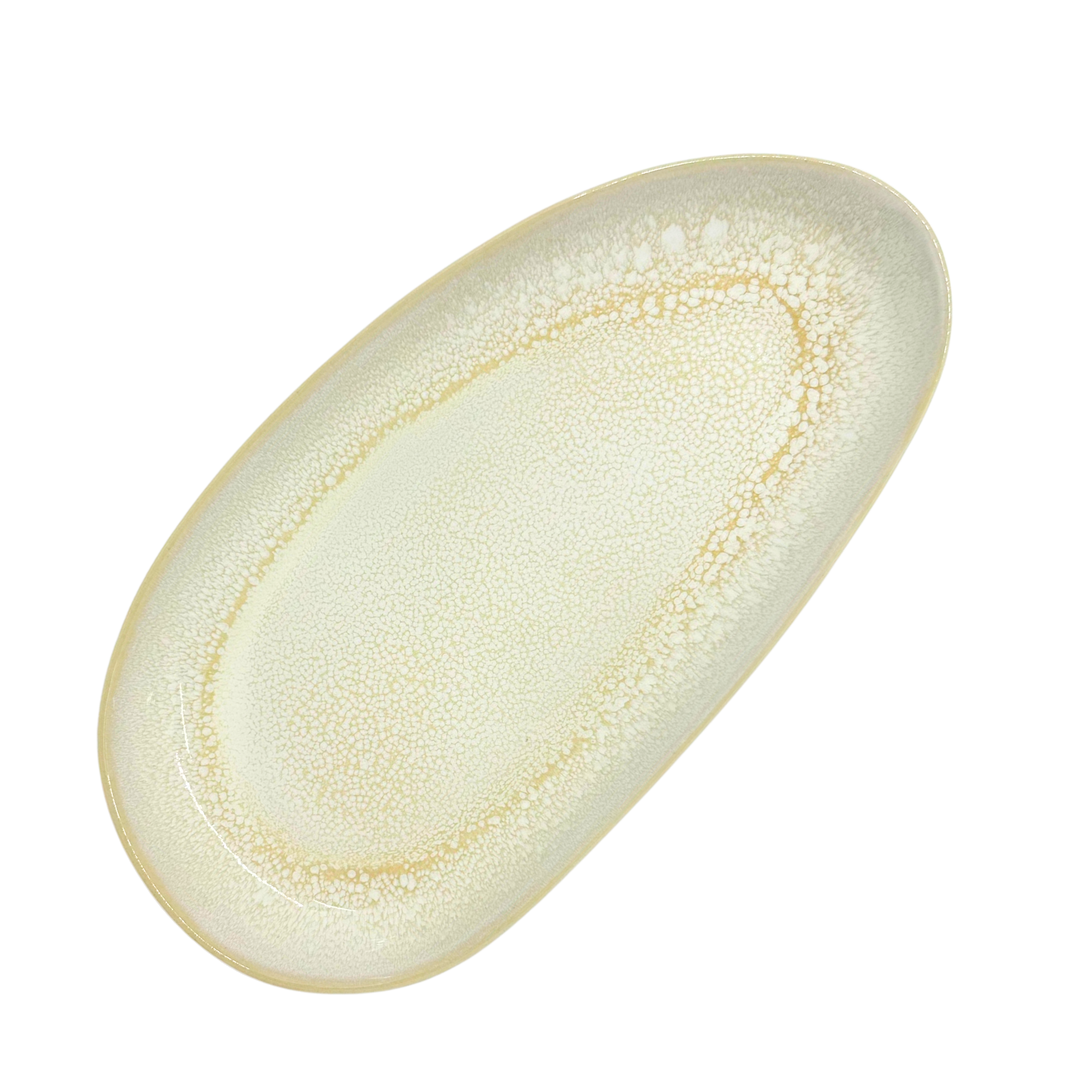 Plat de service oval crème en céramique portugaise - 24 cm