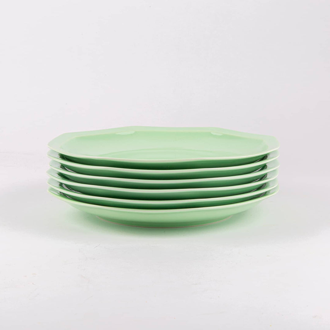 La grande assiette en porcelaine octogonale - Vert amande