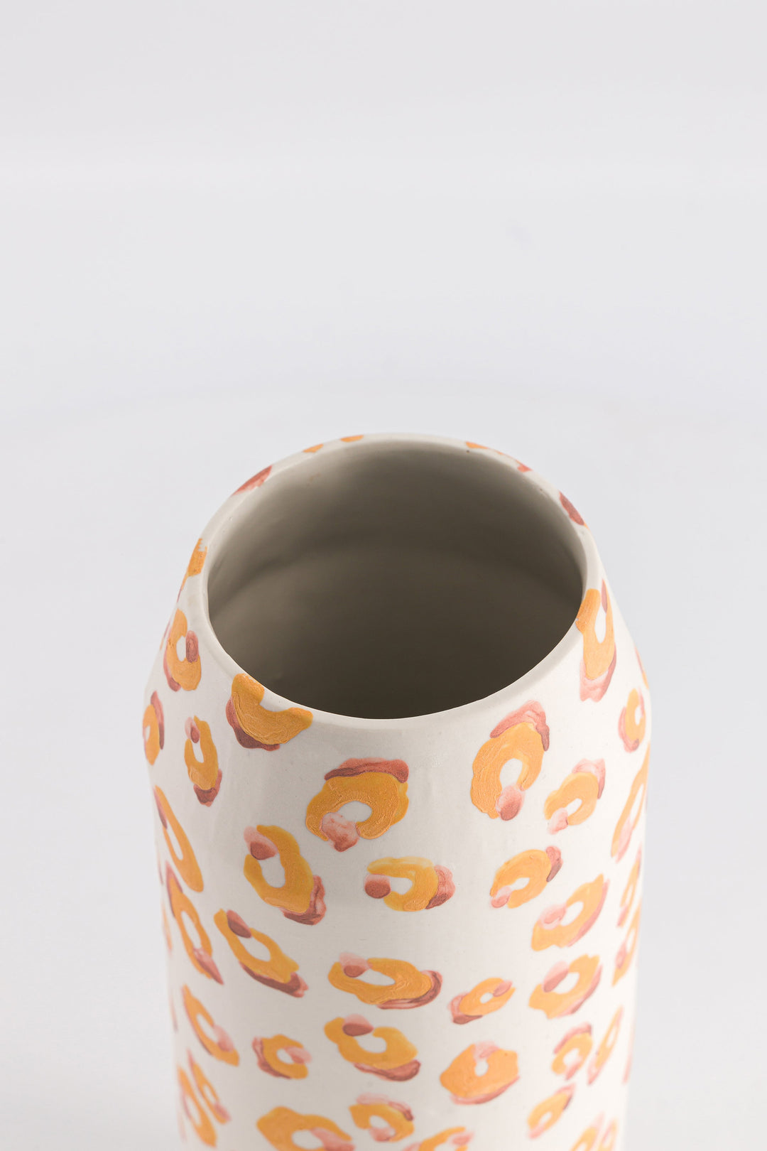 Tall vase with yellow and pink leopard print - ALMA