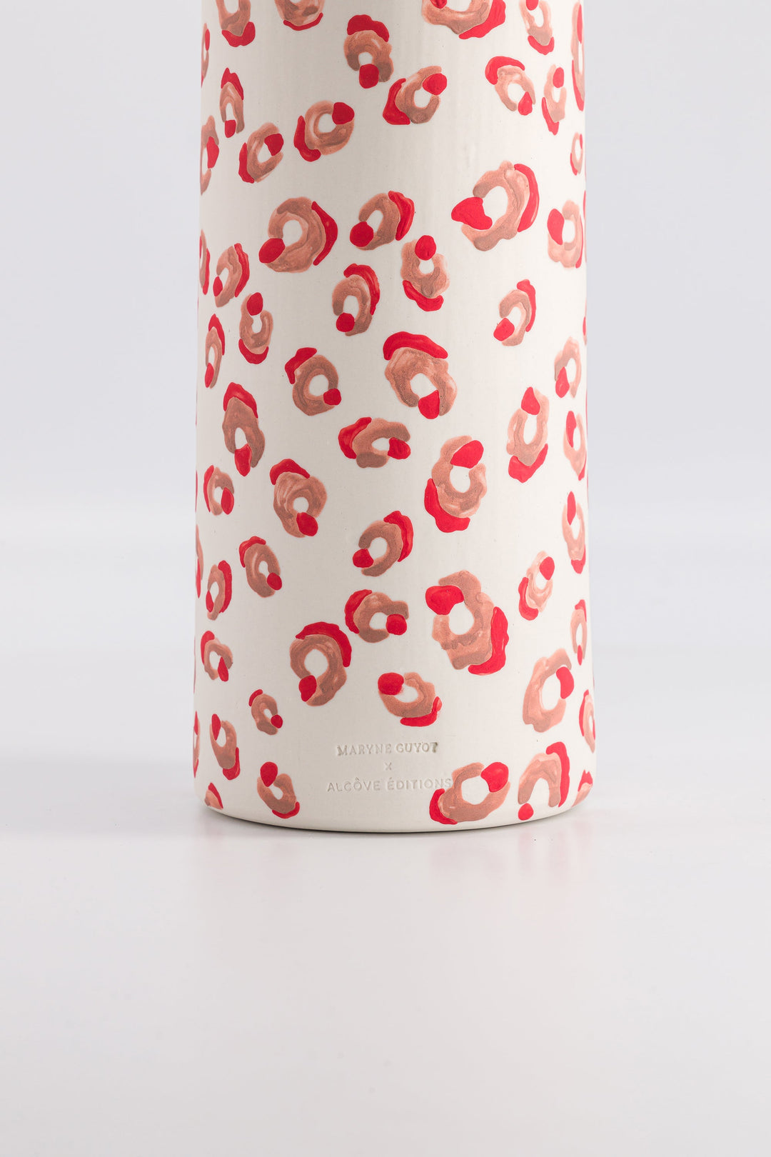 Tall vase with red and pink leopard pattern - ALMA