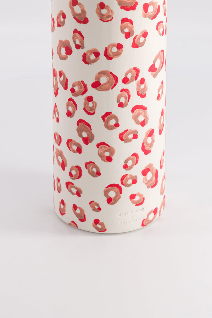 Tall vase with red and pink leopard pattern - ALMA
