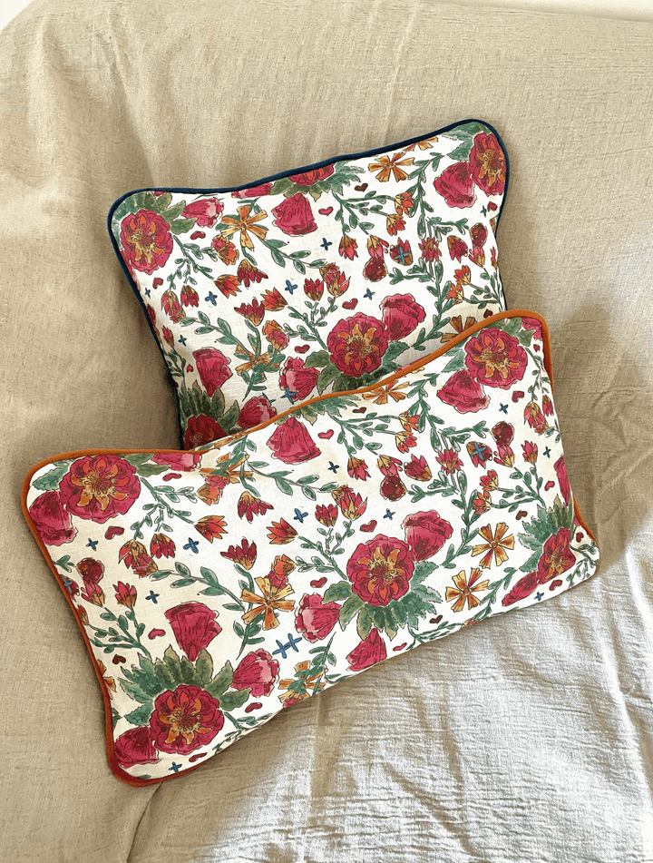 Housse de coussin mat - Fleurs russes - Fond blanc