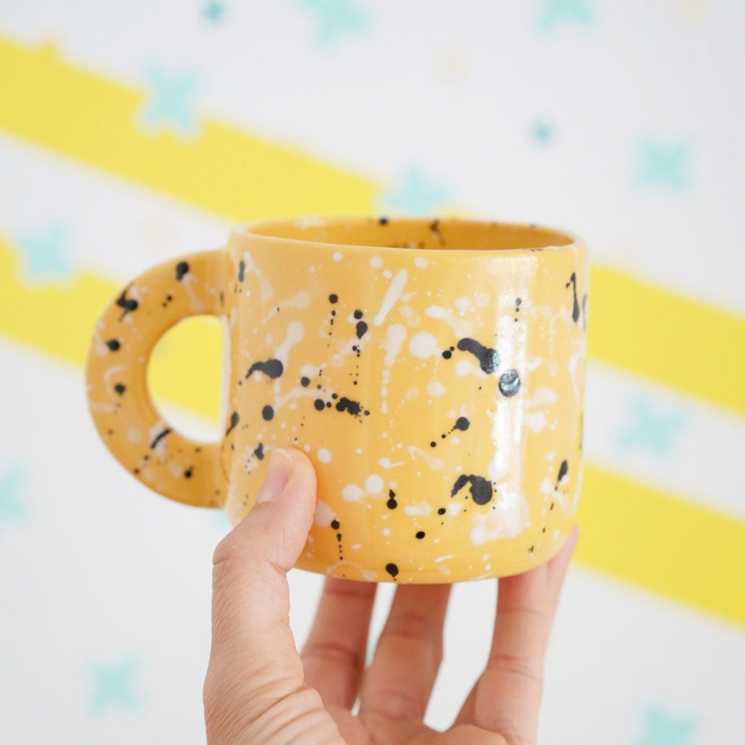 Mug "Yellow Dee"