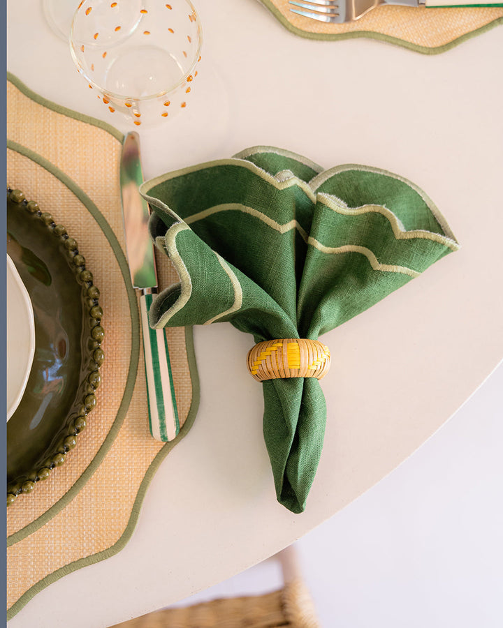 Set de table Orla en raphia avec feston vert Sets de table Mariaida Home
