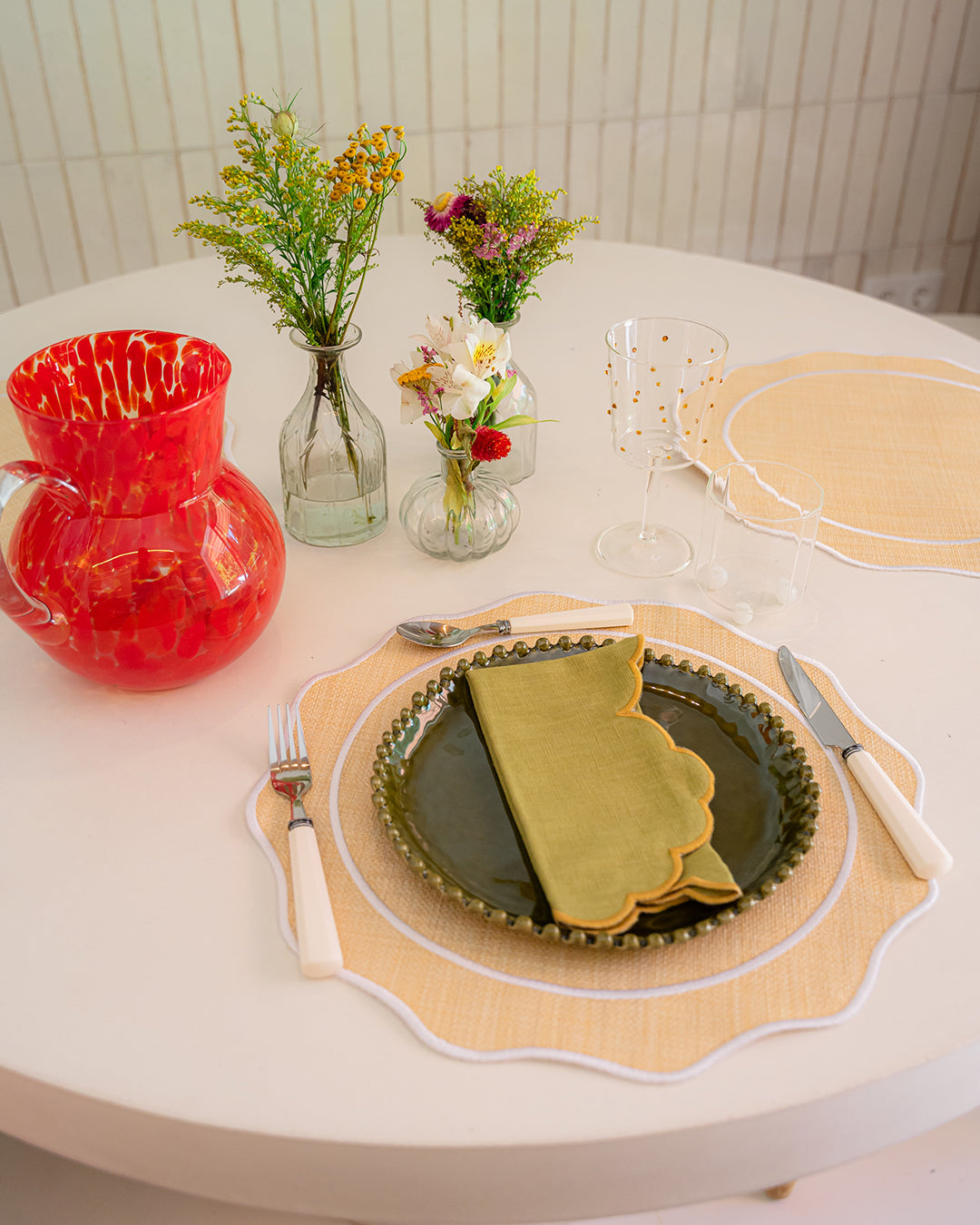 Set de table Orla en raphia avec feston blanc Sets de table Mariaida Home