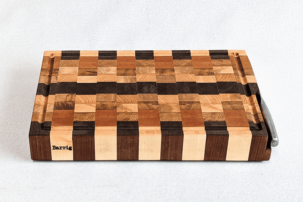 Billot de cuisine artisanal BARRIG avec porte-couteau aimanté – Billot en bois massif made in France