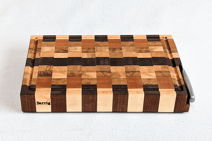 Billot de cuisine artisanal BARRIG avec porte-couteau aimanté – Billot en bois massif made in France