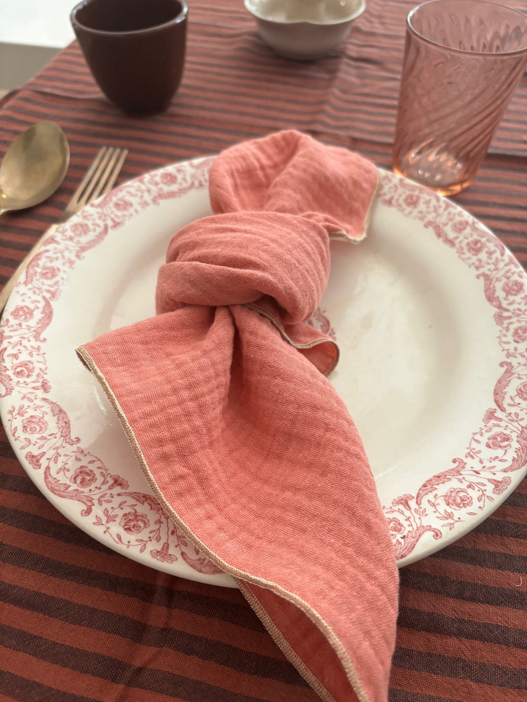 Coffret 4 Serviettes de Table – Double Gaze de Coton – Rose Marsala – 40x40 cm