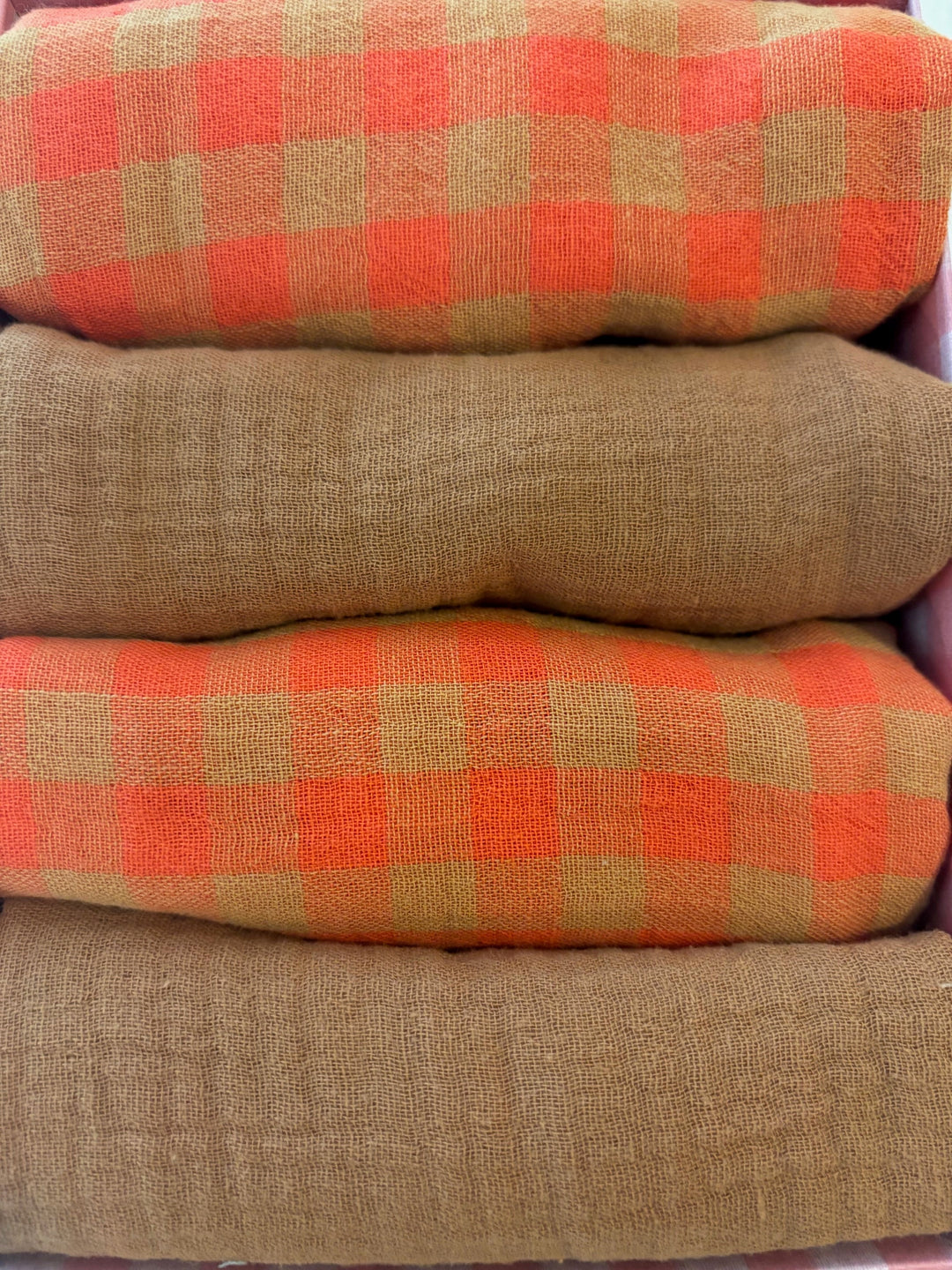 Set of 4 Double Gauze Cotton Napkins – Tangerine & Caramel – 40x40cm