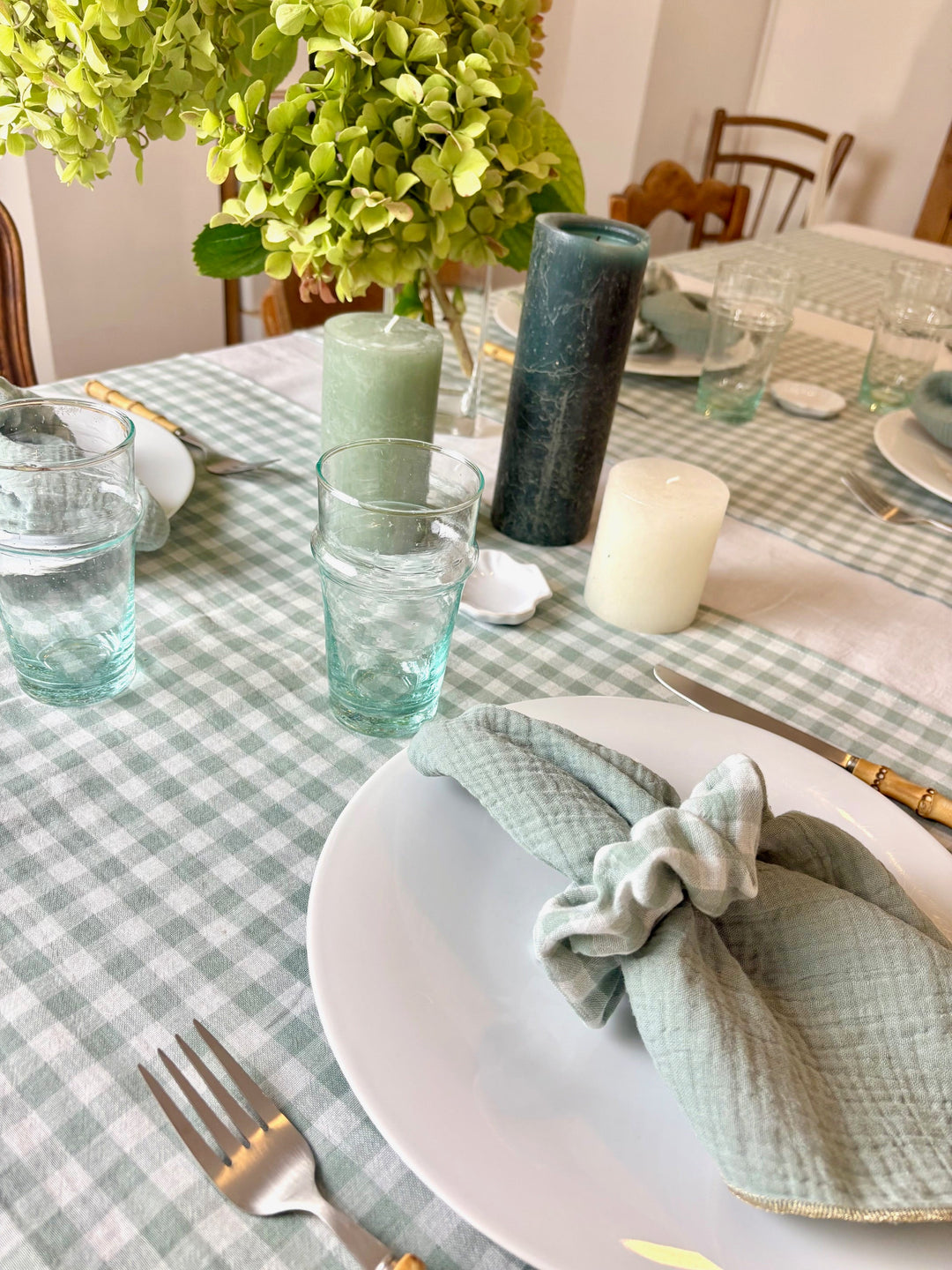 Chemin de table Vichy Vert de Gris – Gaze de coton – 50x150cm