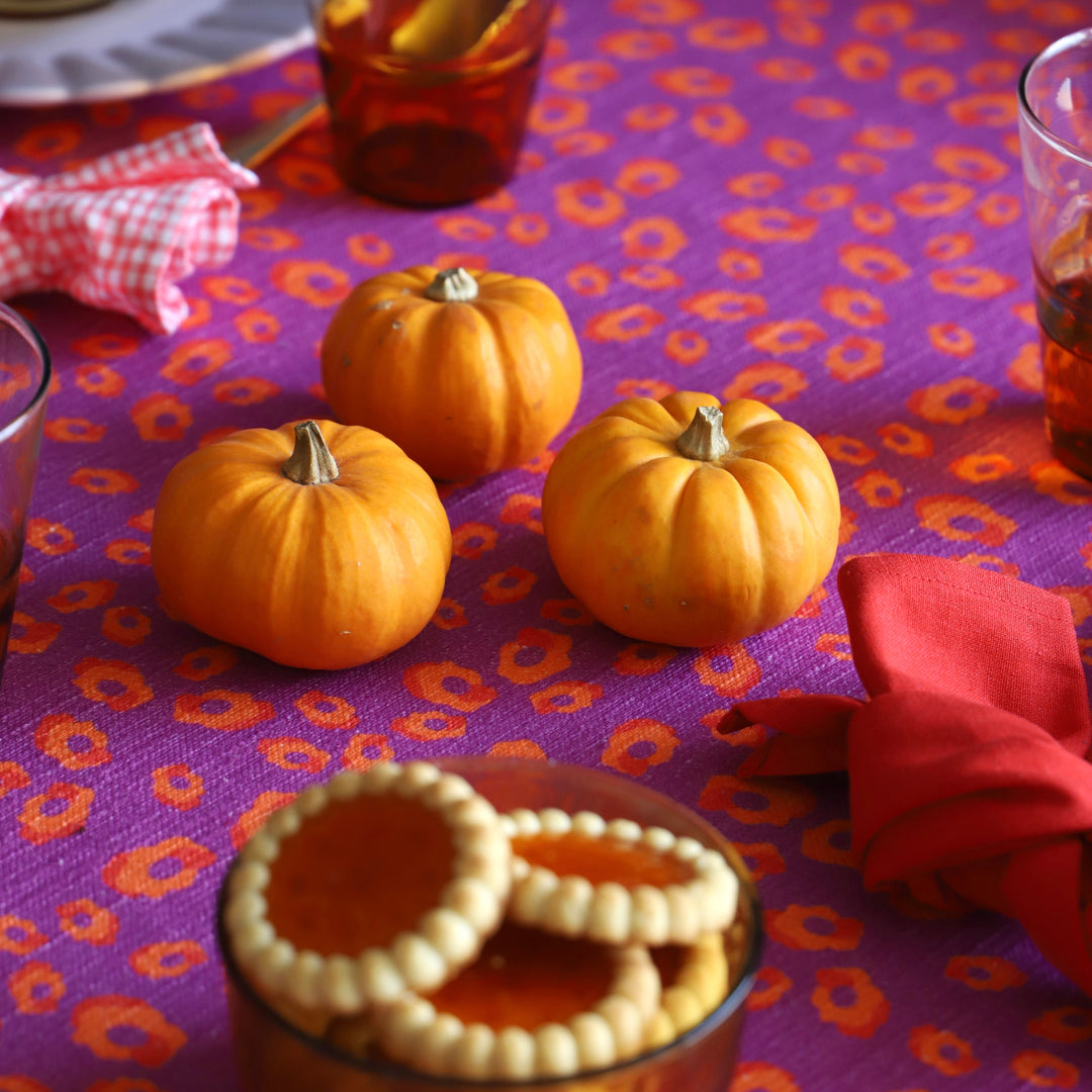 Nappe violette motif orangé - cannelle corsée