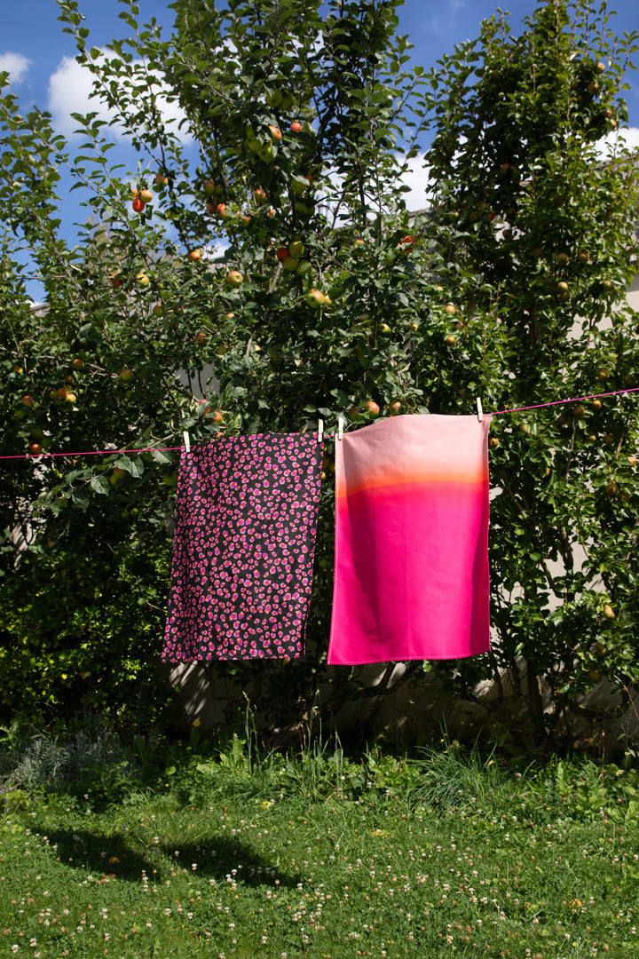 Set of 2 Leopard Black + Gradient Pink and Orange Kitchen Towels 100% Cotton