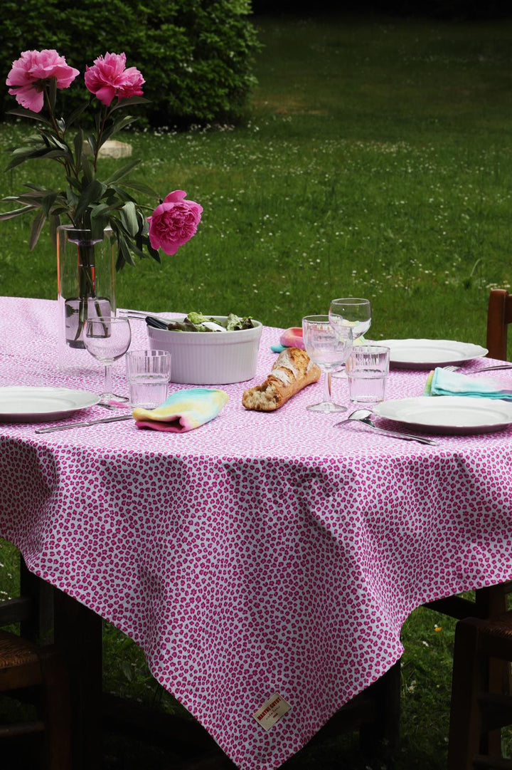 Graou pink summer tablecloth