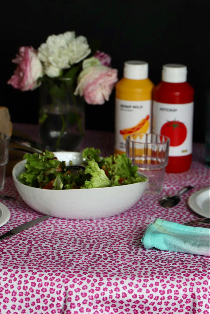Graou pink summer tablecloth