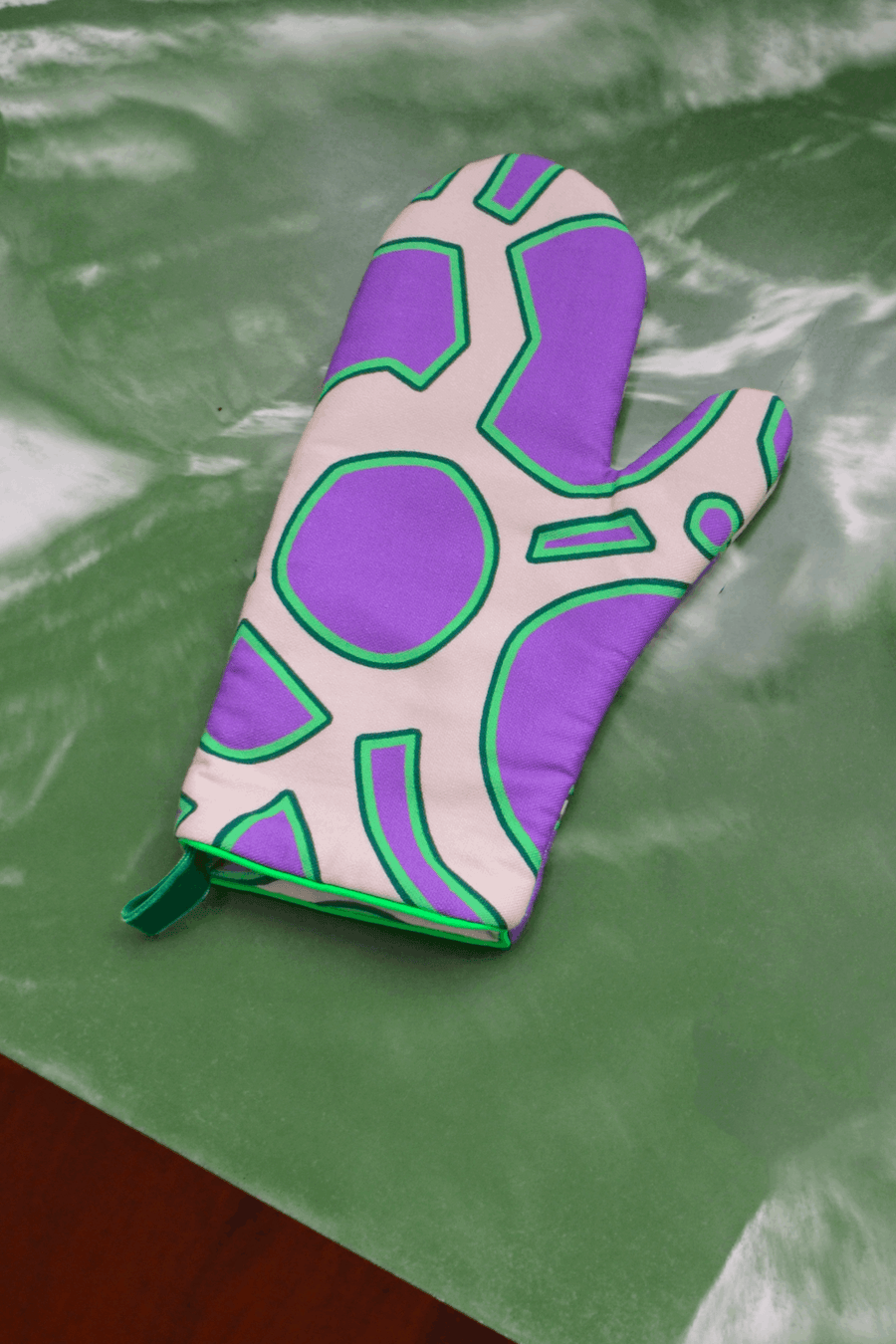 Gant cuisine motif spiral violet et green