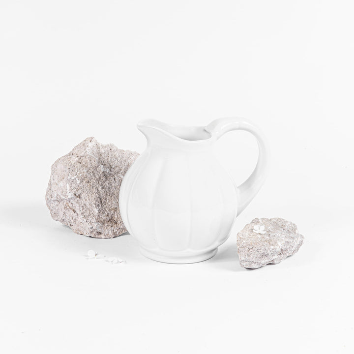 Le pichet en porcelaine Melon- Blanc Pichets Ogre la Fabrique
