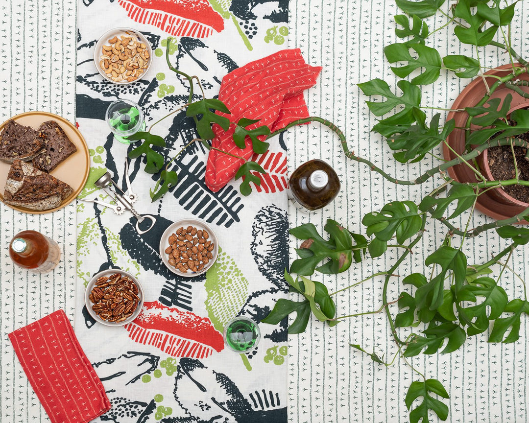 Serviette de table lin (par 2) 45x45 - Motif ARRASTA PÉ couleur rouge TERRA Serviettes de table Sabia Brasilian Design