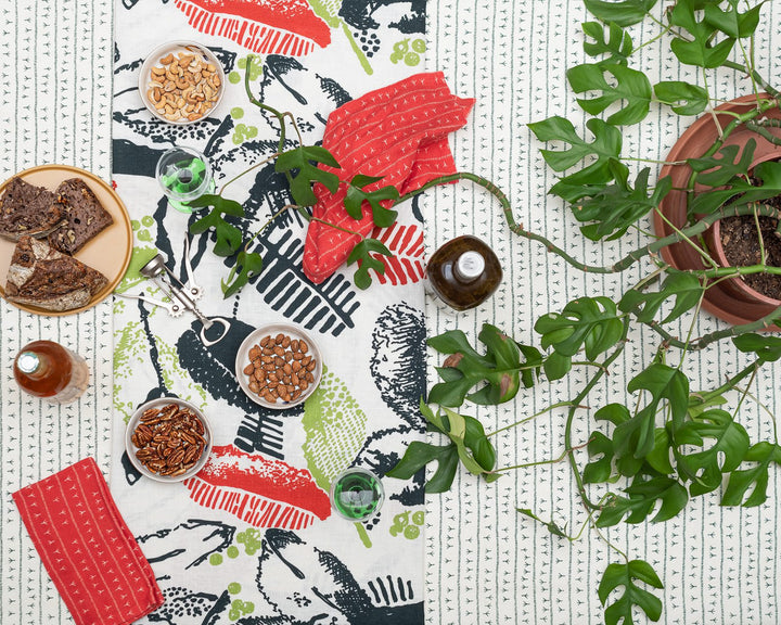 Serviette de table lin (par 2) 45x45 - Motif ARRASTA PÉ couleur rouge TERRA Serviettes de table Sabia Brasilian Design