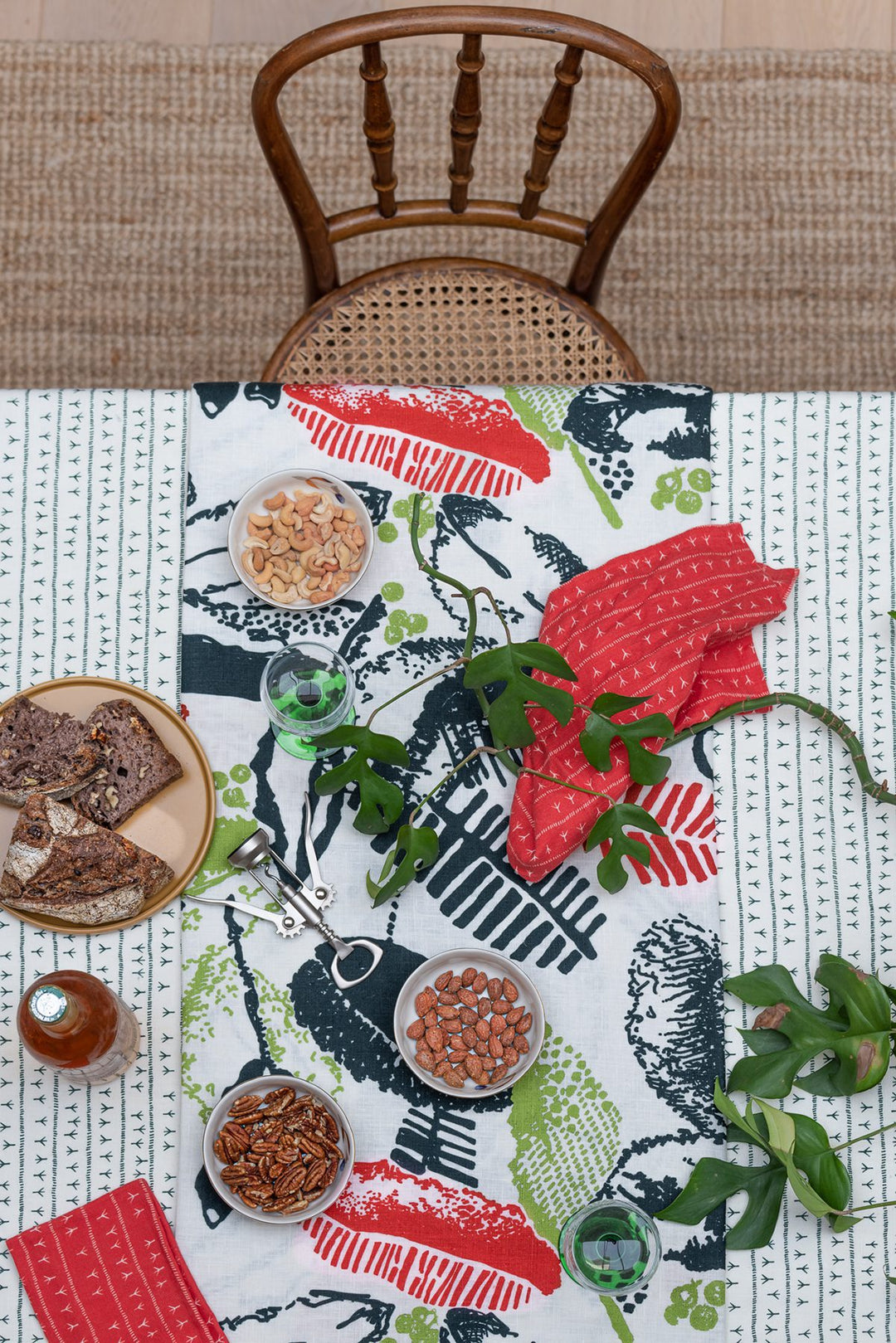 Serviette de table lin (par 2) 45x45 - Motif ARRASTA PÉ couleur rouge TERRA Serviettes de table Sabia Brasilian Design