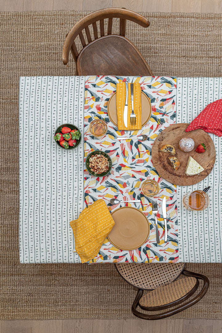 Serviette de table lin (par 2) 45x45 - Motif ARRASTA PÉ couleur jaune ABACAXI Serviettes de table Sabia Brasilian Design