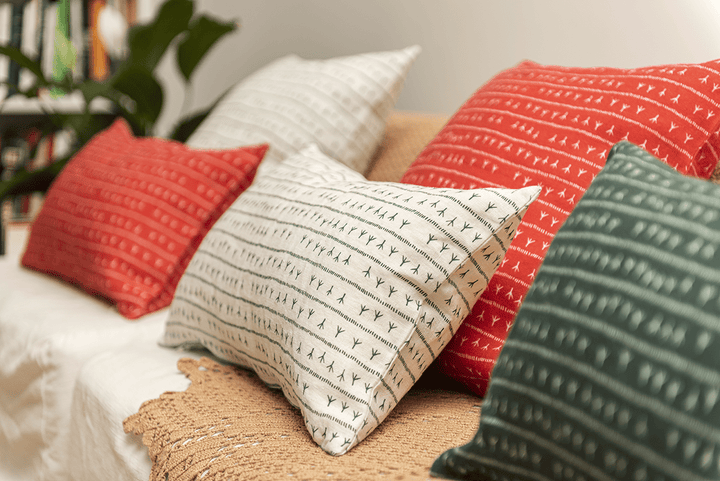 Housse de coussin lin 30x50 - Motif ARRASTA PÉ couleur vert AMAZÔNIA Housses de coussins Sabia Brasilian Design