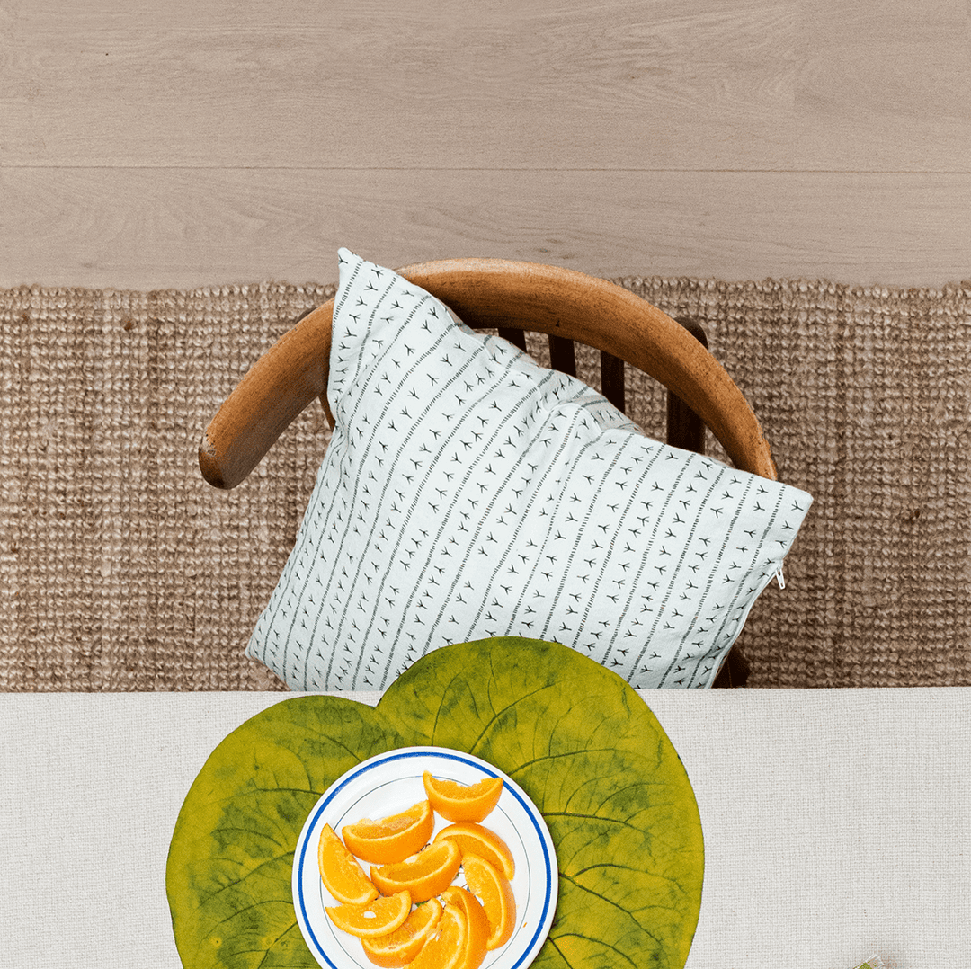 Housse de coussin lin 45x45 - Motif ARRASTA PÉ couleur vert FOLHA Housses de coussins Sabia Brasilian Design