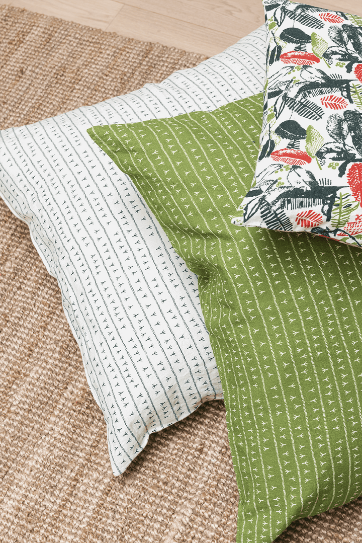 Housse de coussin lin 80x80 - Motif ARRASTA PÉ couleur vert FOLHA Housses de coussins Sabia Brasilian Design