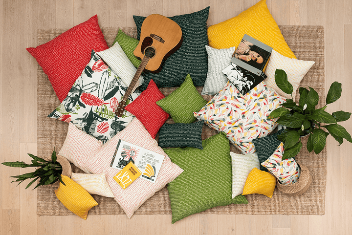 Housse de coussin lin 80x80 - Motif ARRASTA PÉ couleur vert FOLHA Housses de coussins Sabia Brasilian Design