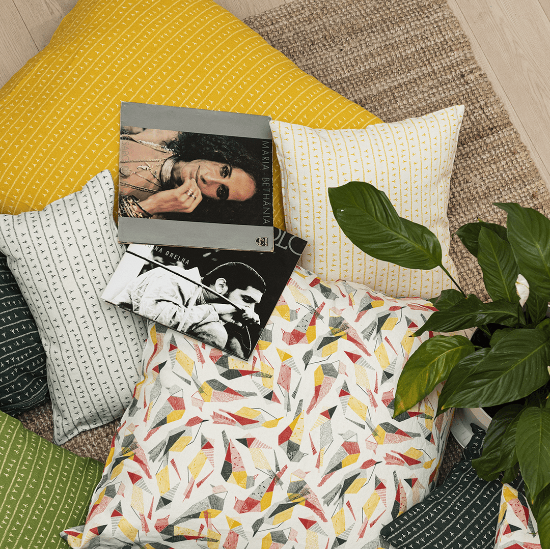 Linen cushion cover 80x80 - SABIÁ pattern