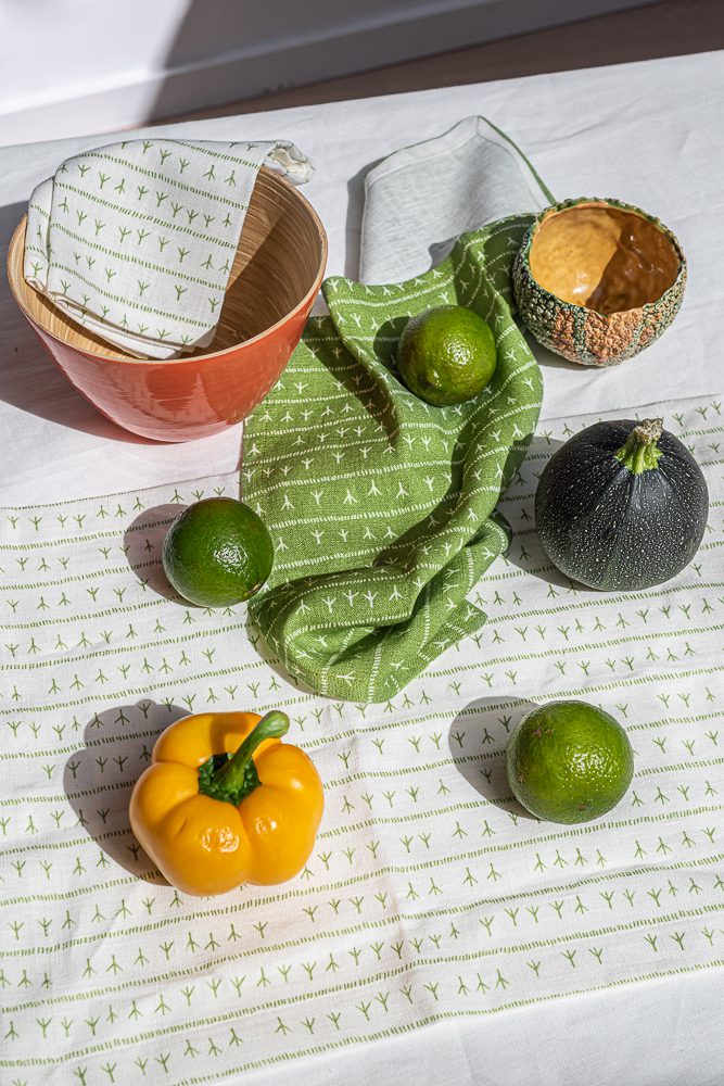 Serviette de table lin (par 2) 45x45 Vert ABACATE - Motif ARRASTA PÉ Serviettes de table Sabia Brasilian Design