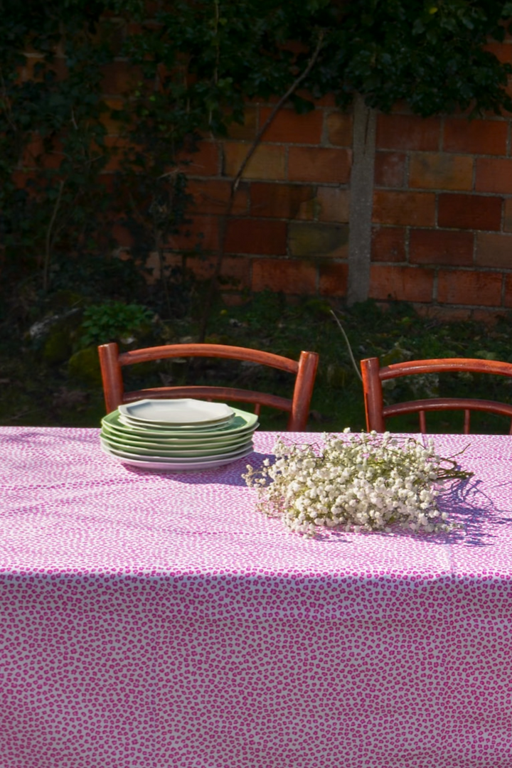 Graou pink summer tablecloth