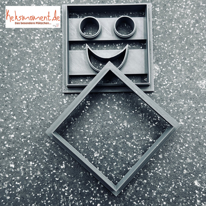Emporte-pièce pour biscuit à fourrer Smiley carré Emporte-pièces Keksmoment