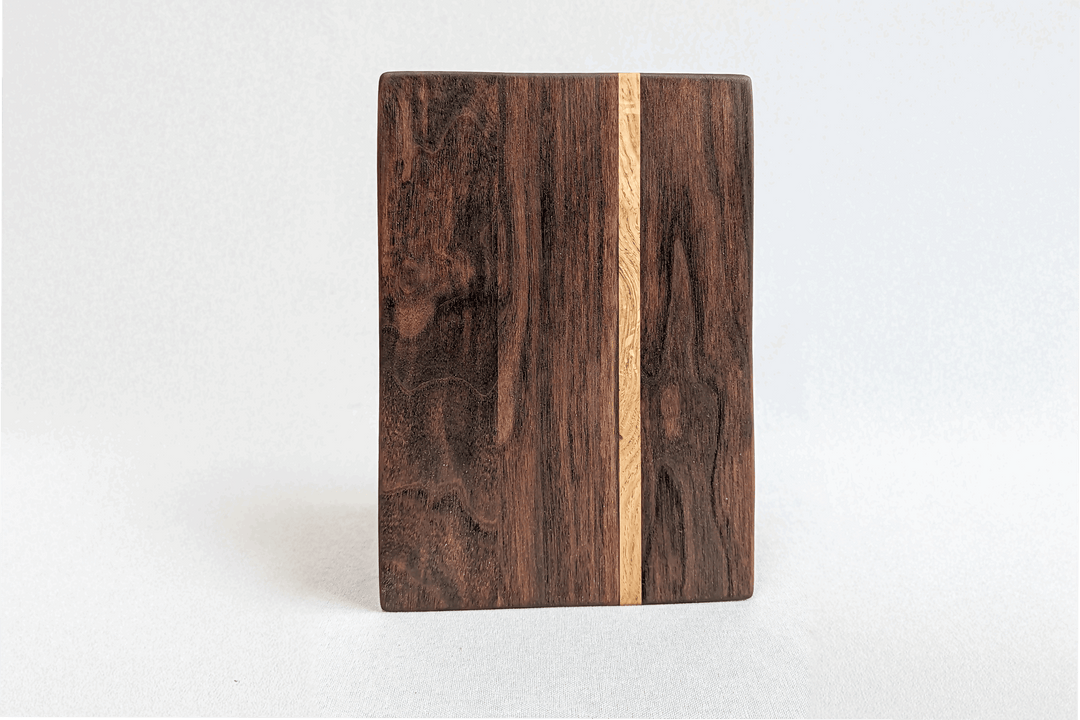 Planche à découper Kelt en noyer et chêne massifs made in France