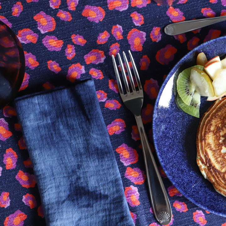 Serviette tie and dye bleu marine en coton - Lot de 2