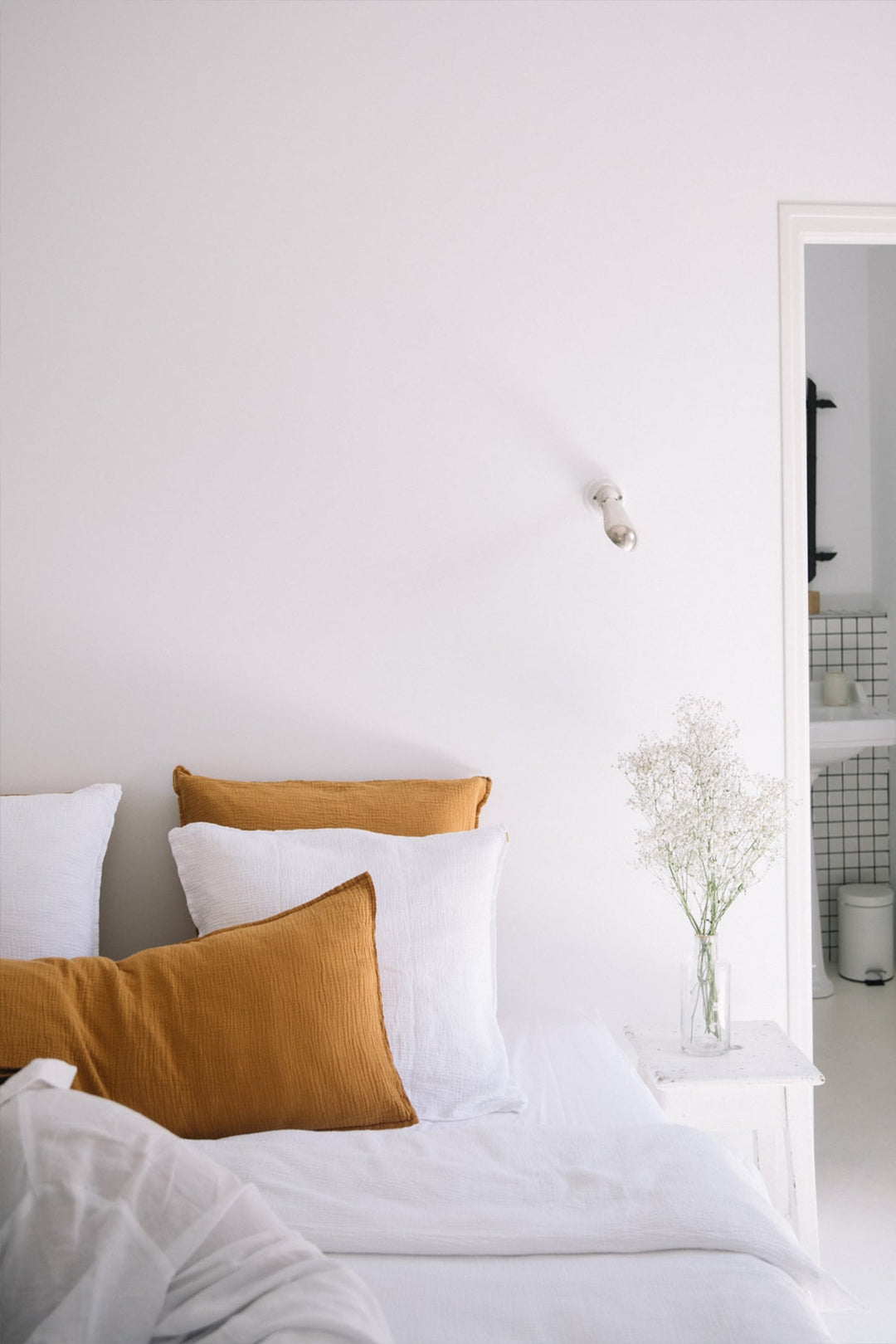 Large removable cushion in saffron yellow double cotton gauze 45x90cm